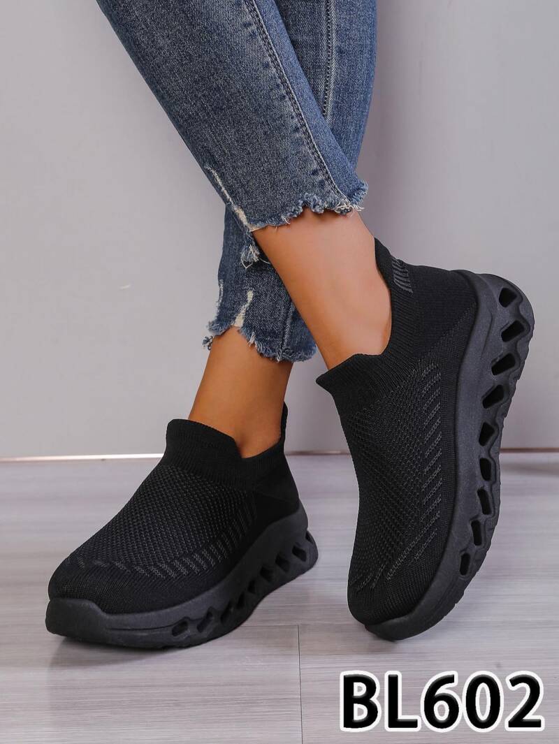 Buty sportowe damskie Roz 36-41/ 12 par